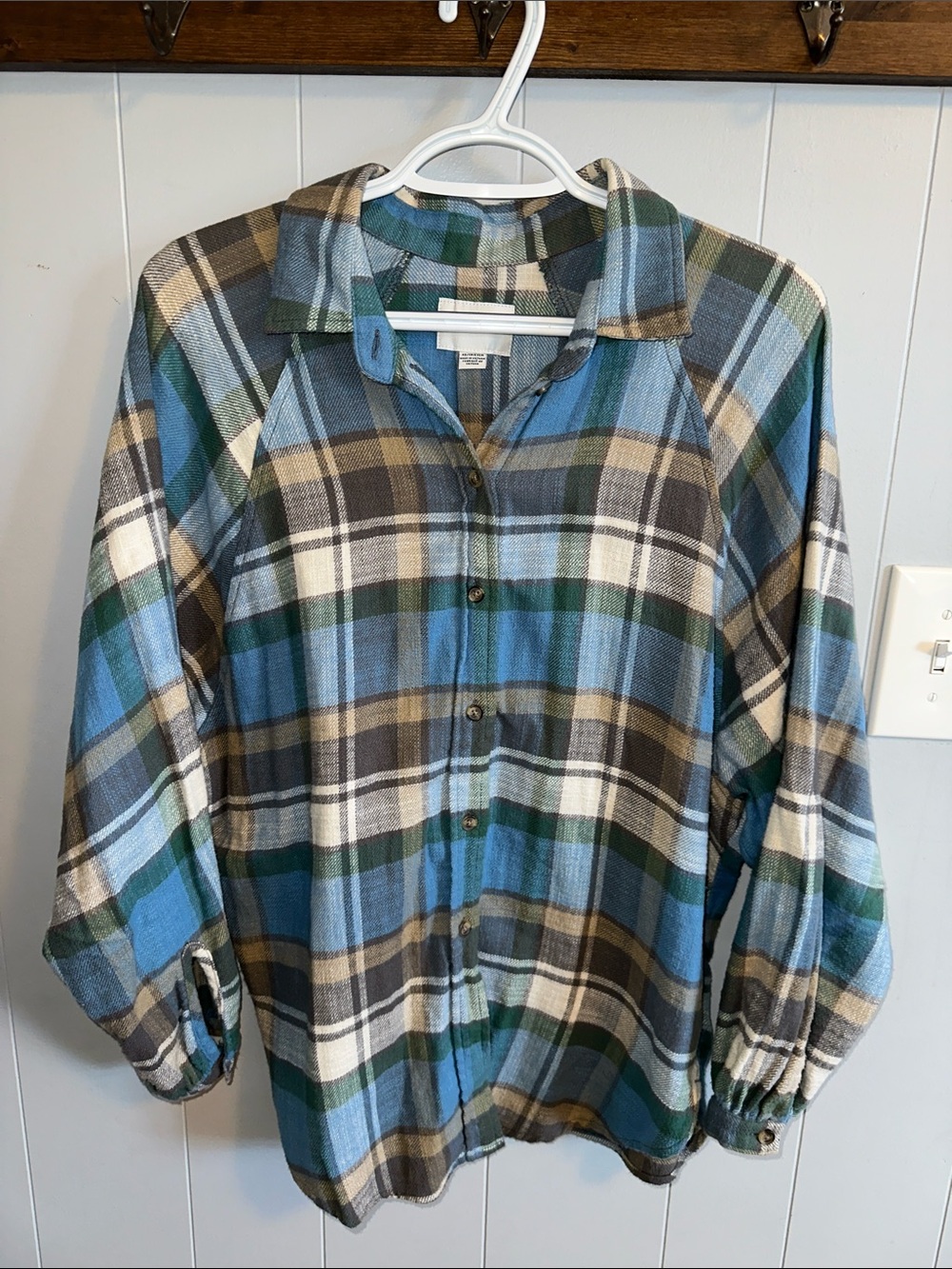 Women’s Blue & Green Plaid Button-Up Shirt